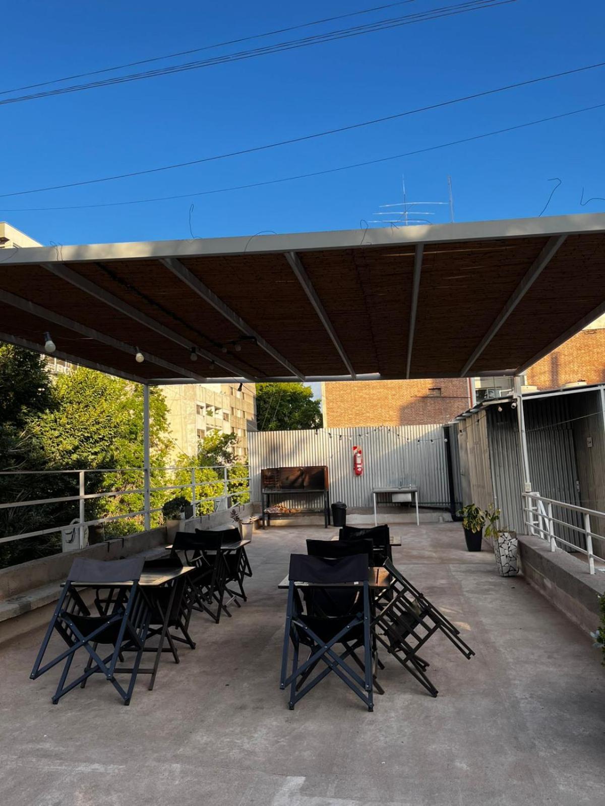 Sin Fin Hostel Mendoza Exterior photo